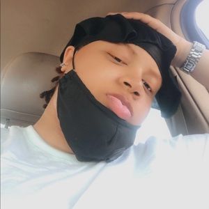 Meet your Posher, Unique